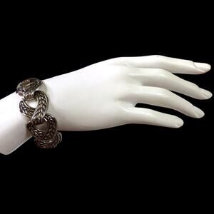 Silver Tone Bracelet Womens Wheat Pattern Heart Shaped Link Boho Western 7 in